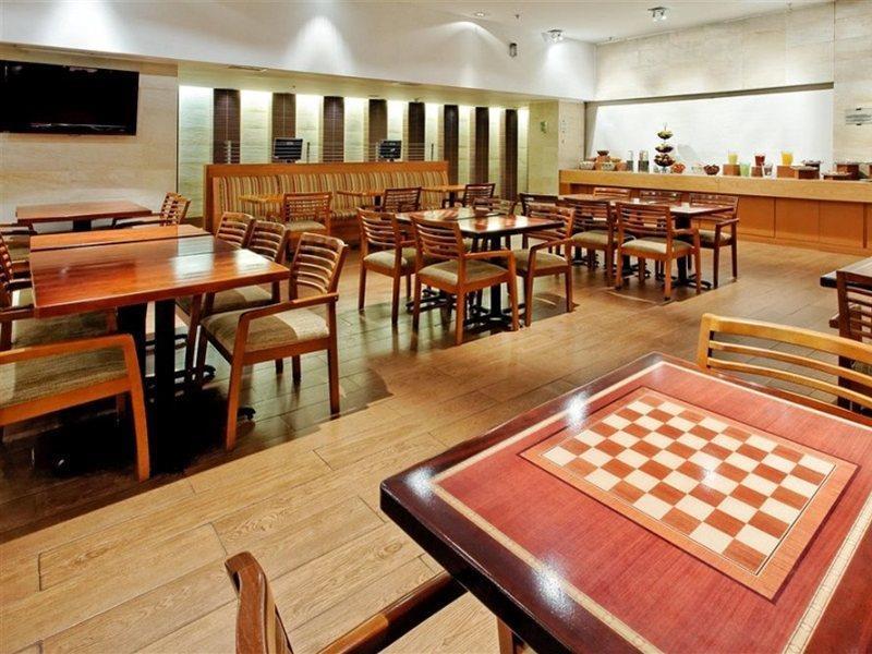Holiday Inn Express - Puerto Montt - Patagonia المظهر الخارجي الصورة